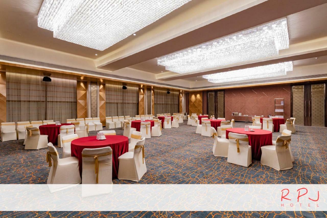 拉杰科德雷根塔中心酒店 拉杰果德 外观 照片